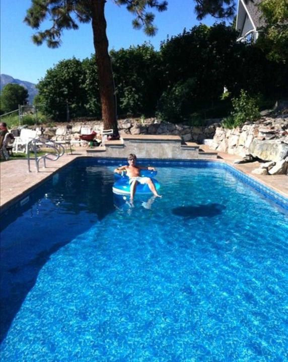 Westbank House | Lakeside Resort Property on Gellatly Bay West Kelowna