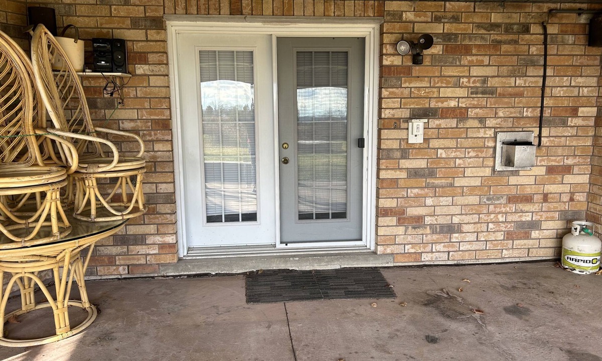 Colborne House | Lakeview apartments