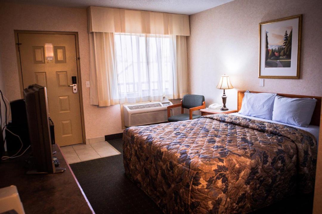 Langley Hwy Hotel | Langley