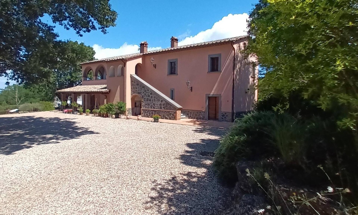 Orvieto Villa | LaPorcilaia Holiday heaven in the heart of Italy Large sunny breathtaking views