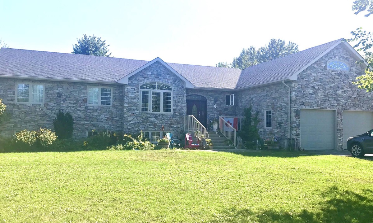 Nottawa Apartment | Large, bright basement apartment close to ski hills, beaches and trails