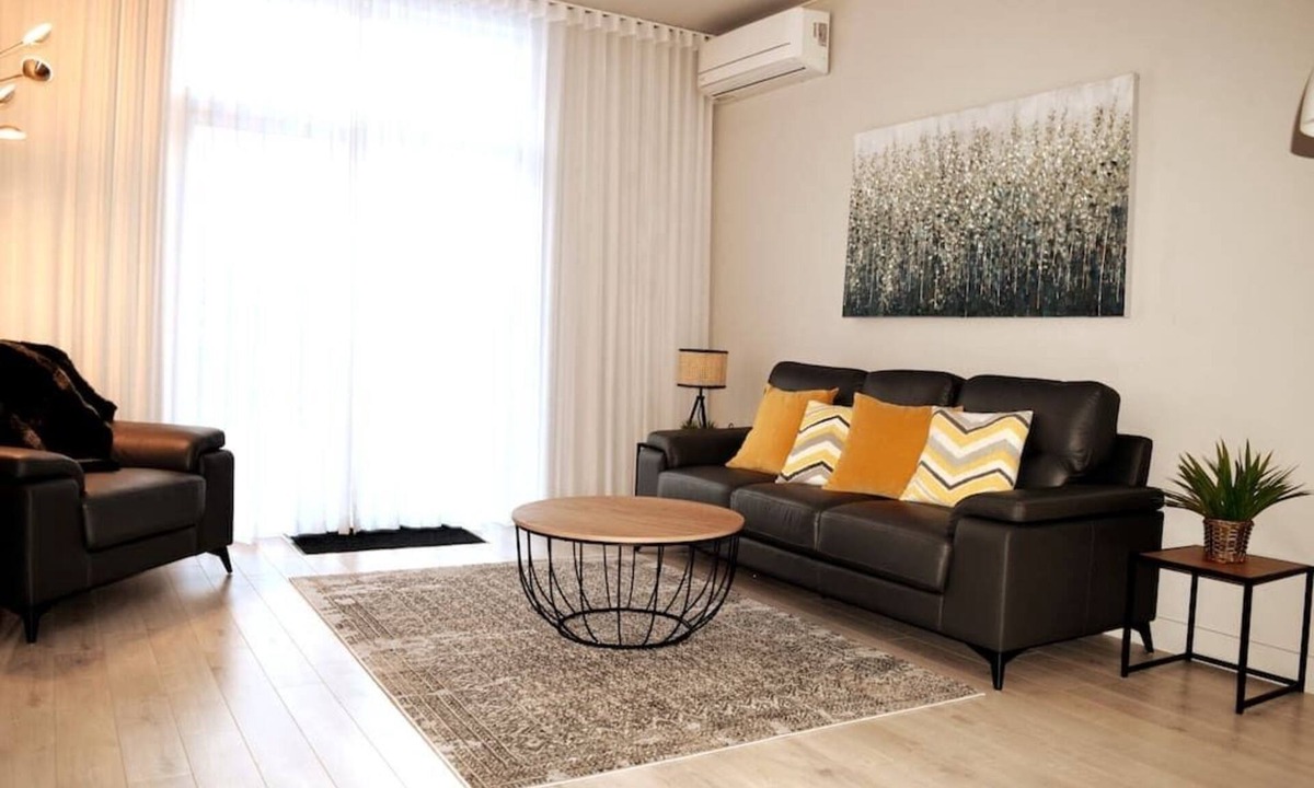 Beaupre Apartment | Le Céleste 117–Vue sur le Mont-Ste-Anne et piscine