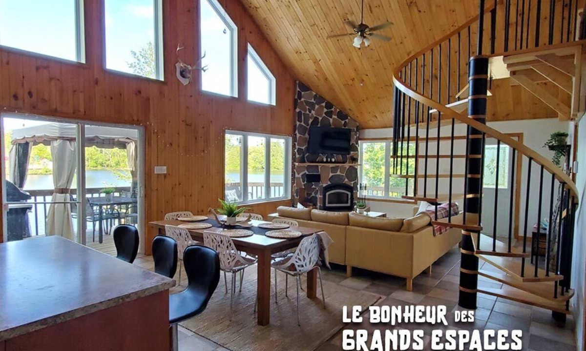 Lac-Saguay Ski Chalet | Le Chalet des Grands Bonheurs