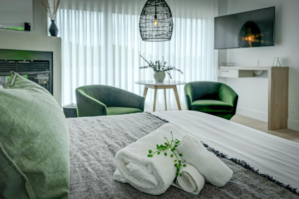 Sainte-Agathe-des-Monts House | Les Lofts du Lac des Sables 4