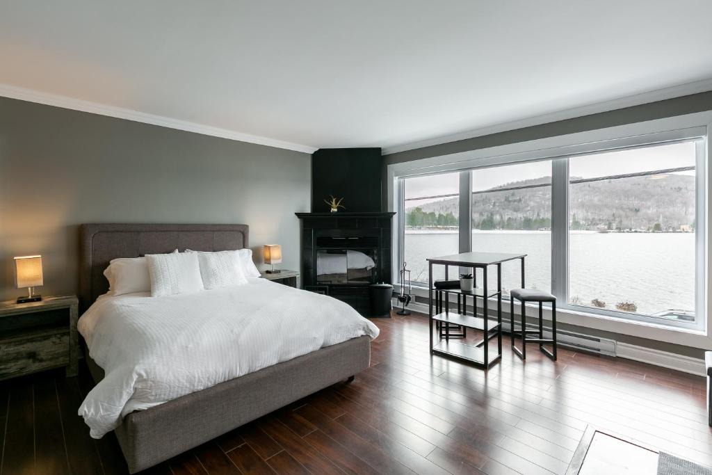 Sainte-Agathe-des-Monts Apartment | Les Lofts du Lac des Sables 5 by KASANIA