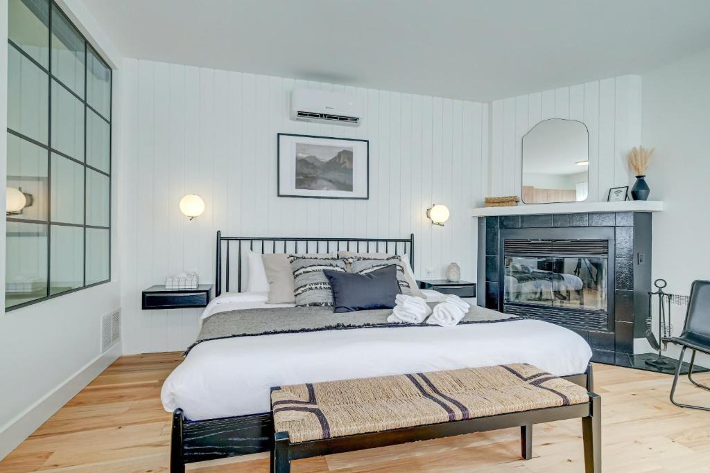 Sainte-Agathe-des-Monts House | Les Lofts du Lac des Sables 2