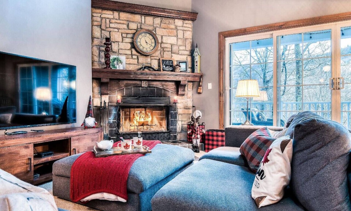 Mont-Tremblant Condo | Les Manoirs 3Bdrs w/Pool & HotTub near Village