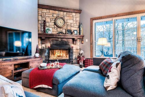 Mont-Tremblant House | Les Manoirs 3bdrs W Pool & Hottub Near Village