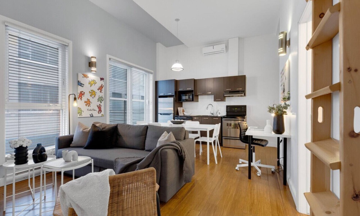 Milton Park Apartment | LiV MTL Main-205 Spacious 2BR Suite + Mezzanine
