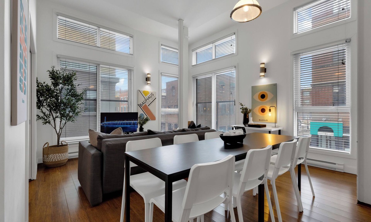 Plateau Mont Royal Apartment | Liv MTL - Main