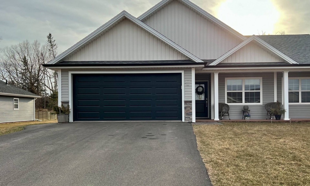 Charlottetown House | Live On The City's Edge