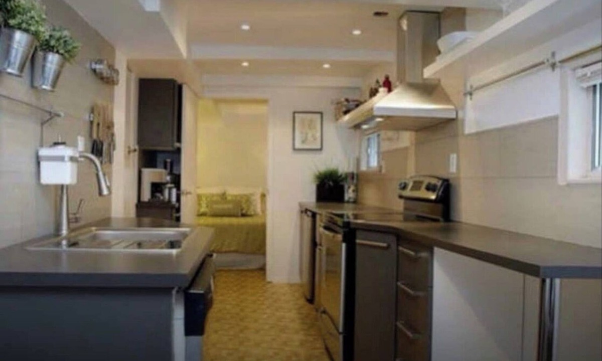 Leslieville House | Living it up in the lovely Leslieville/Beaches