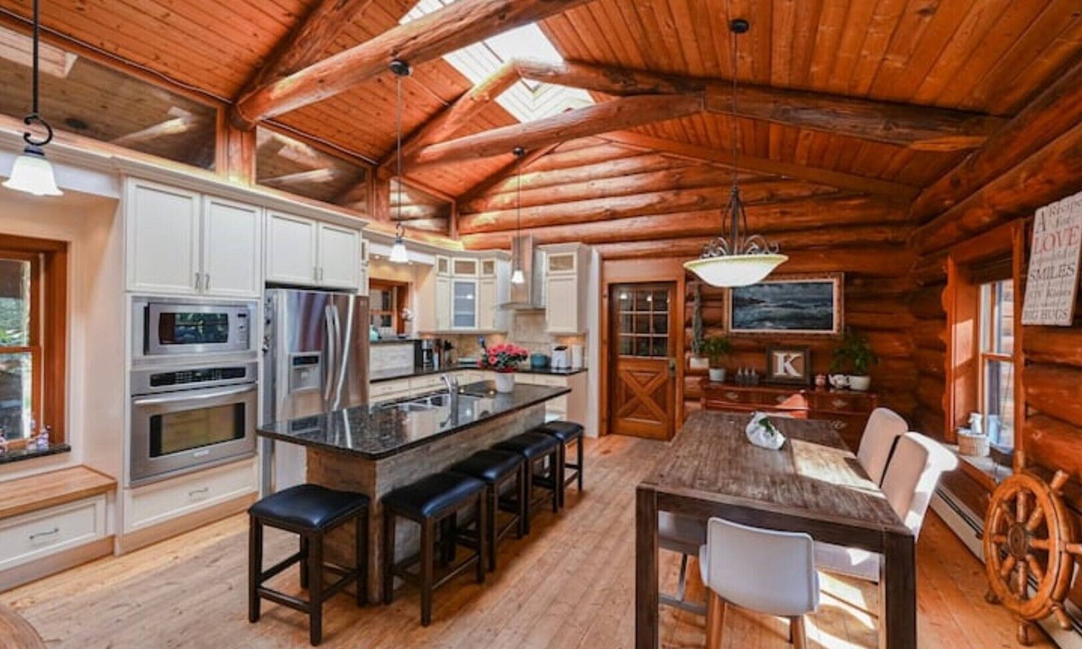 Hatzic Cabin | Loghouse holiday beautiful serenity Journey，4bedrooms