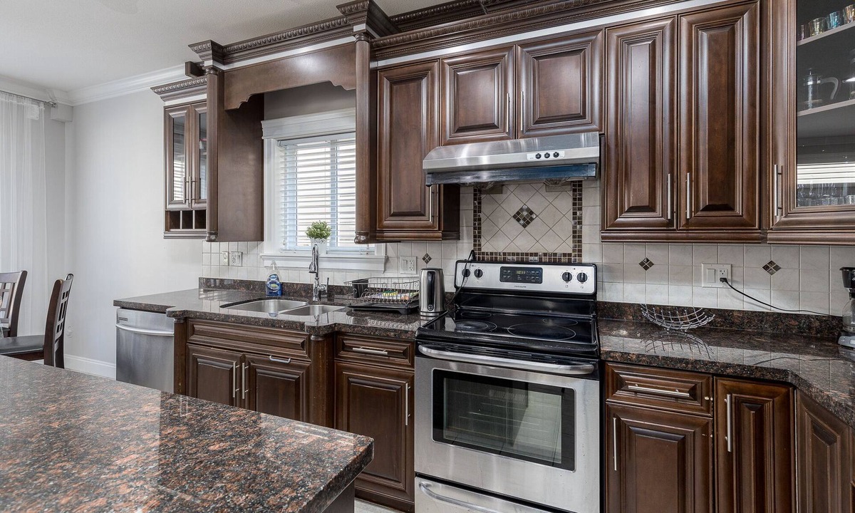 Southwest Gordon Estate House | Lovely 5BR House/AC/Up to 11 guests/Langley