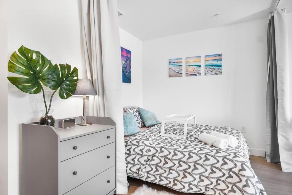 Marpole Apartment | Lovely Brand new studio 5 mins to Airport!!