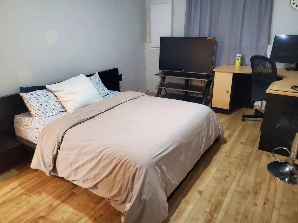 Gatineau House | Lovely Room in Hull Gatineau