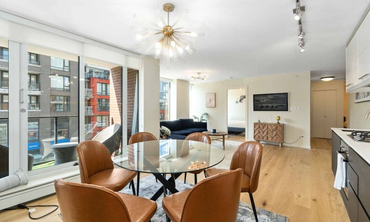 Chinatown Apartment | Luxury 3BD apartment, Downtown