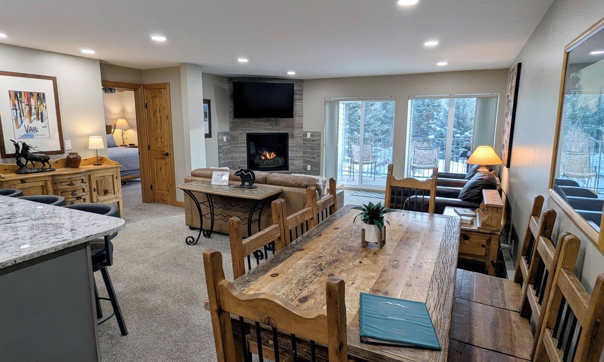 Avon Condo | Luxury Condo w/FREE WiFi, Parking, Heated Pool, Hot Tubs, Skier Shuttles