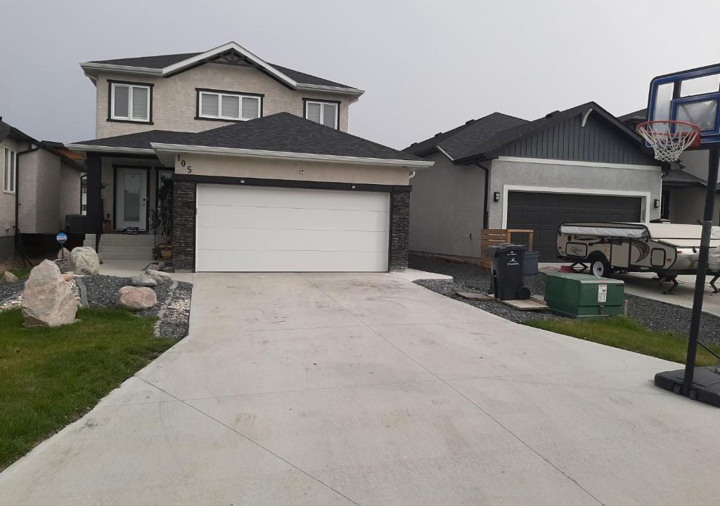 Winnipeg House | Luxury, cozy, comfortable home away from home