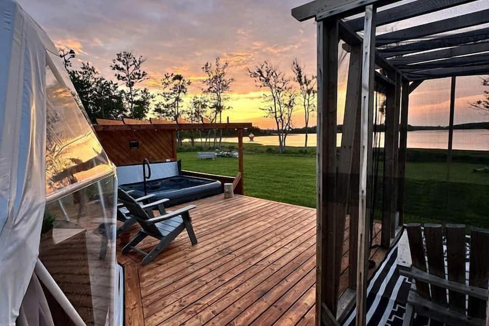 Pomquet Cabin | Luxury Domes Overlooking Beautiful Pomquet Beach in Nova Scotia