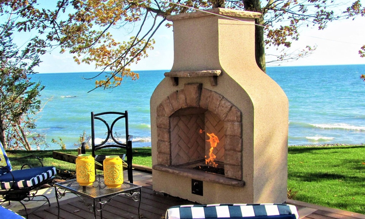 Selkirk House | LUXURY LAKEFRONT-ADULT ONLY WEEKENDS -SPRAWLING LAKEFRONT DECKS only for you