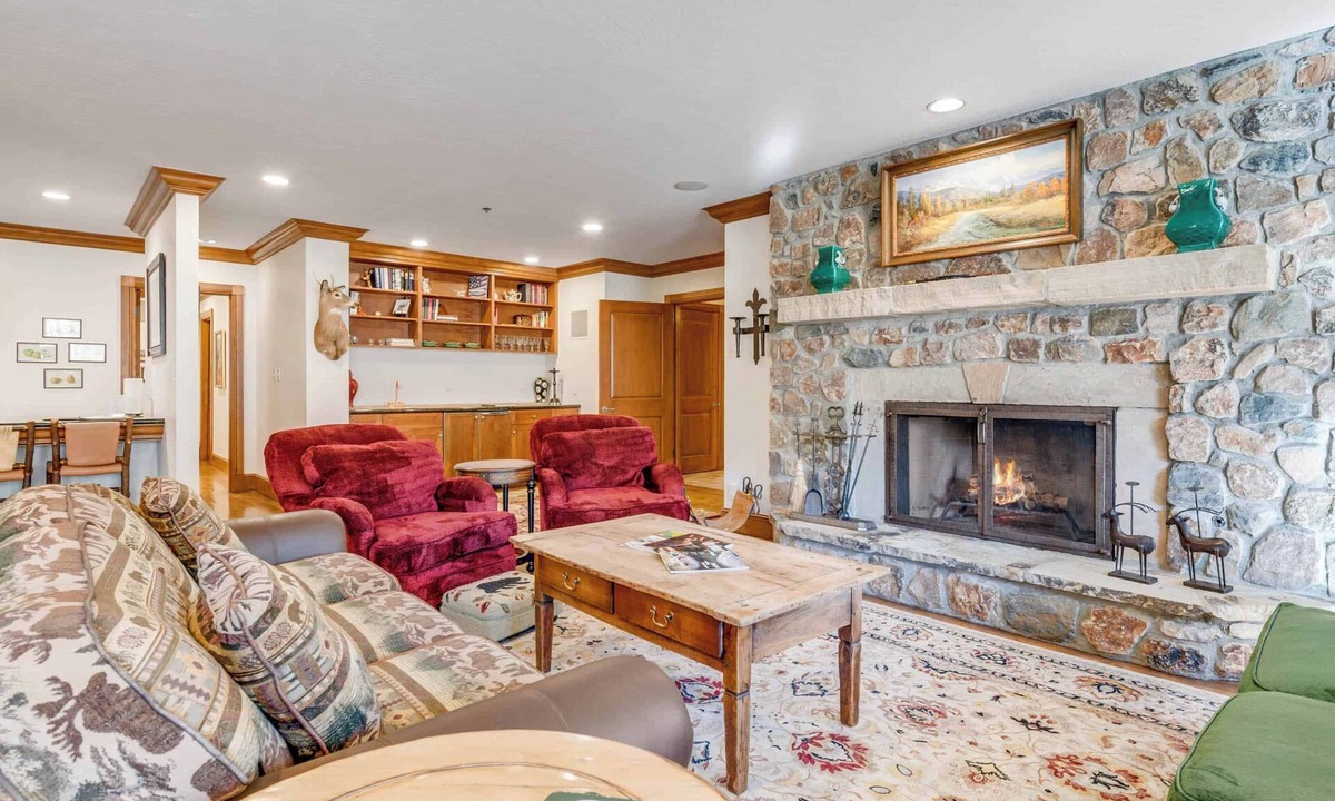 Highlands Townhomes Condo | McCoy Peak 402 - 4 Bedroom Residence