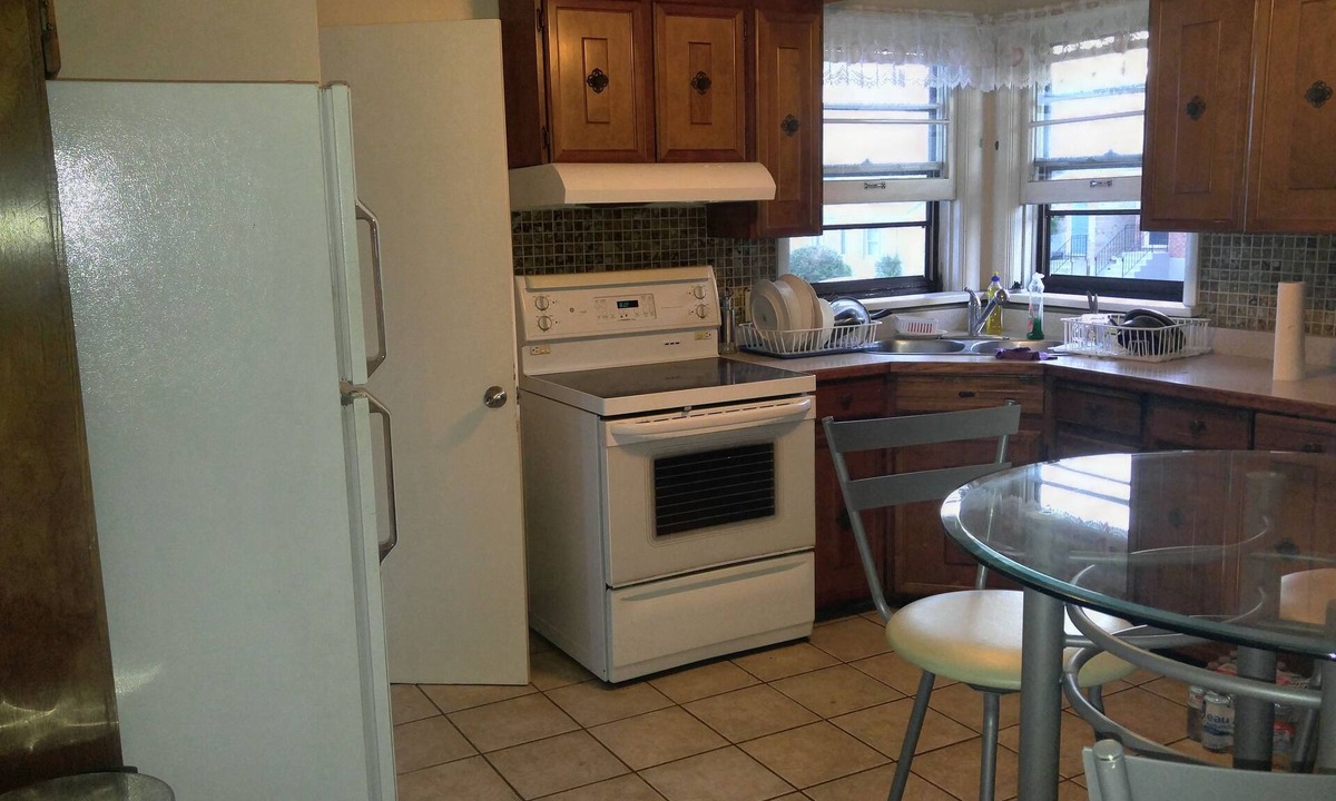 Hamilton House | McMaster Accommodations