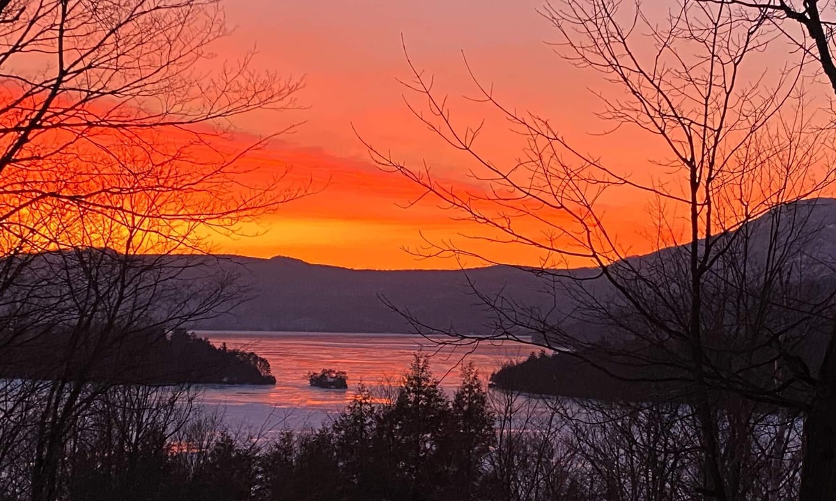 Ogden House | Memphremagog Lakefront House