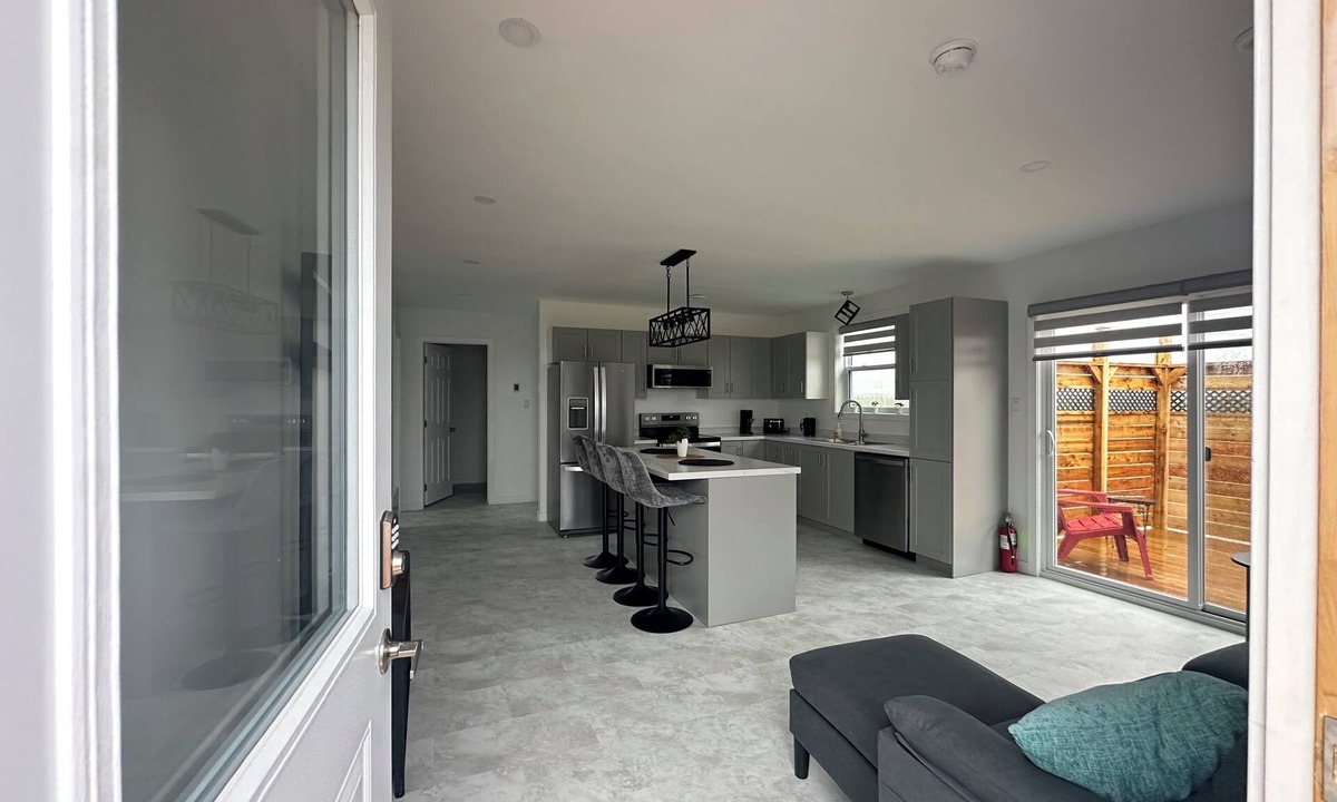 Mermaid Apartment | Mermaid Meadow Escape cozy apartment 3.5 miles to downtown Charlottetown.