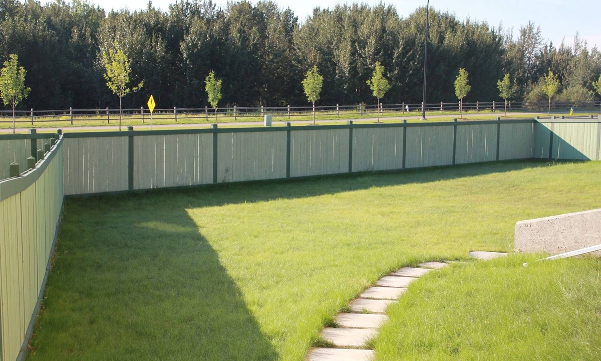 West Edmonton House | Modern 3BR, 2Bath Golf Course Suite/Henday/Whitemud/Acheson/October Specail!