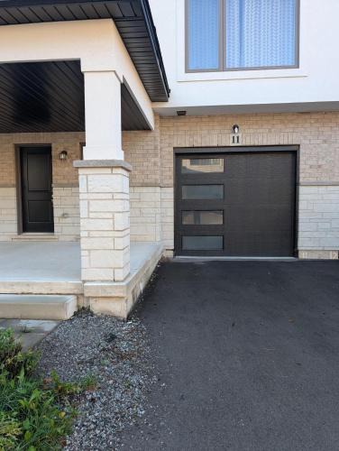 Welland House | Modern 3BR Home Near Niagara Falls & Welland Canal
