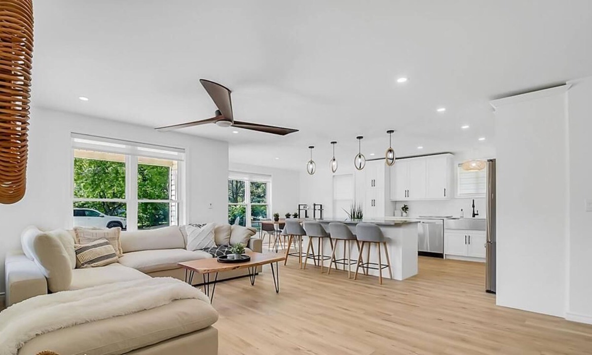 Town of Essex House | Modern Beach-House ❤️ Located in Wine Country