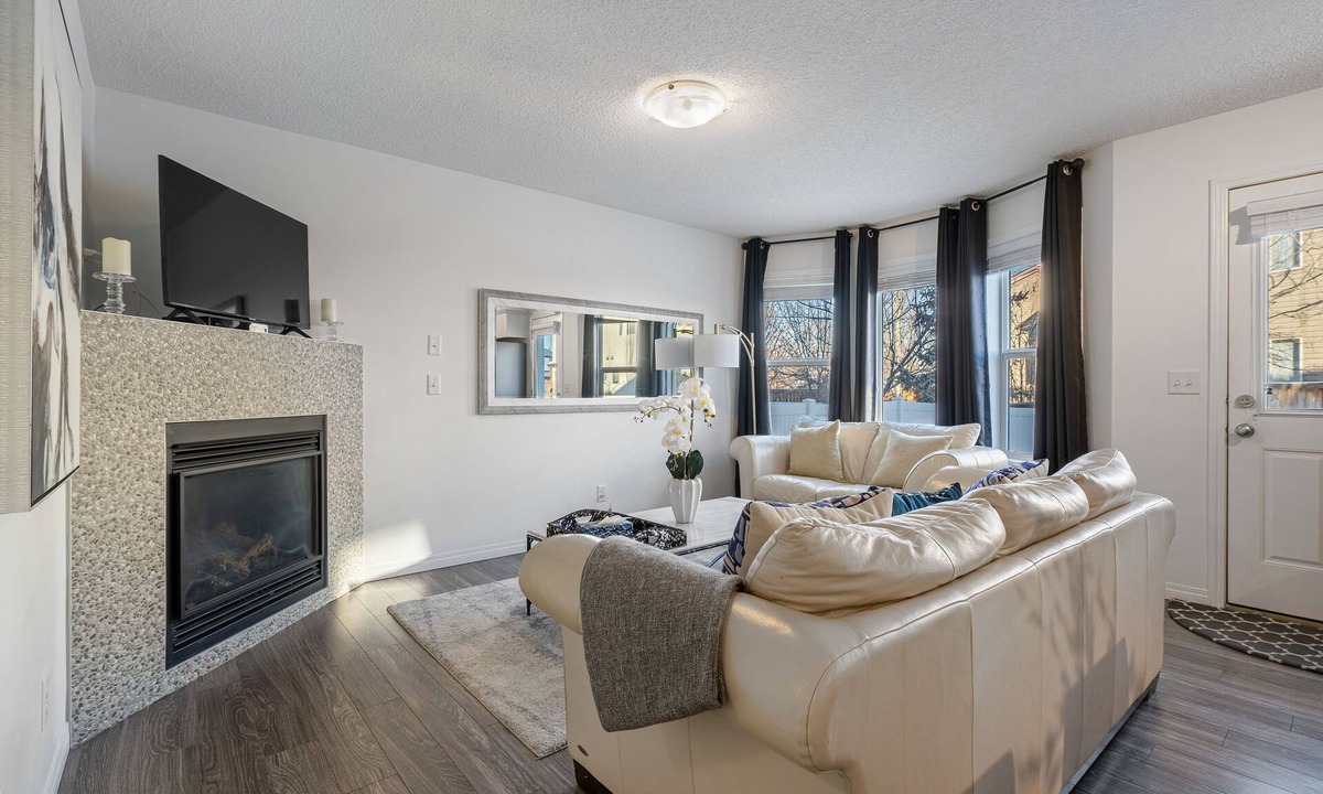 Southwest Calgary House | Modern House with Private Backyard and Fireplace