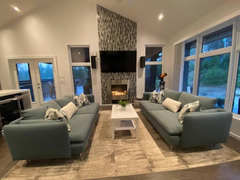 Shawnigan Lake House | Modern lanai house, Trans Canada Trail adjacent.