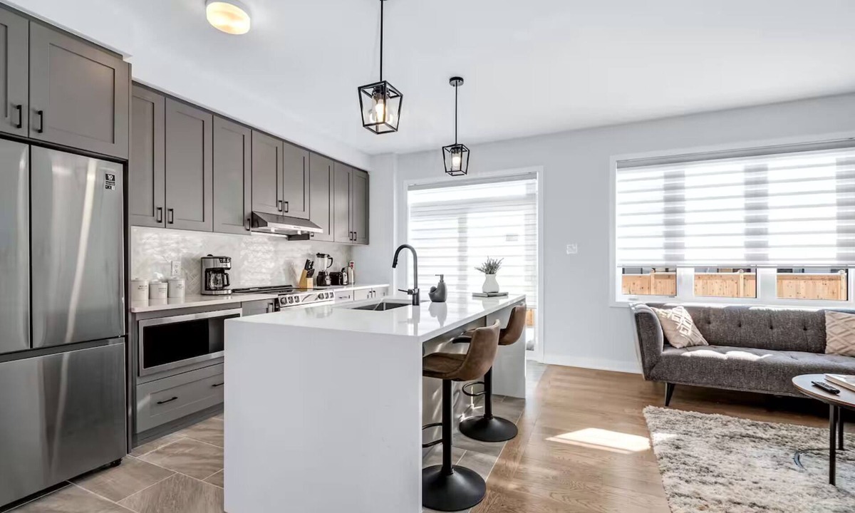 Cardinal Creek House | Modern Townhouse for Families | Game Room, 2 Parking Spots, 20 Min to Downtown