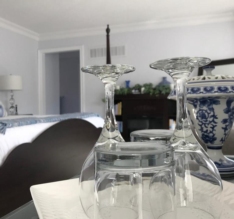 Mono Bed & Breakfast | Molly's Retreat B and B