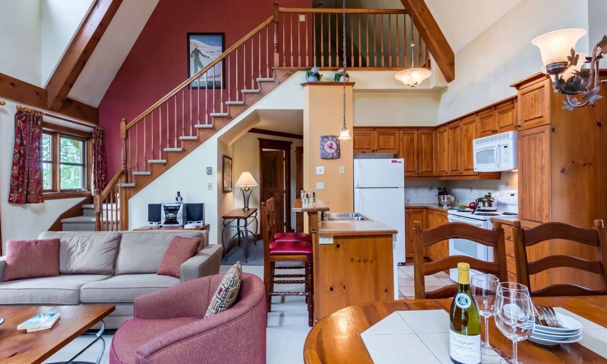 Mont-Tremblant Condo | Mont-Tremblant - Plateau sur la Montagne 210-2