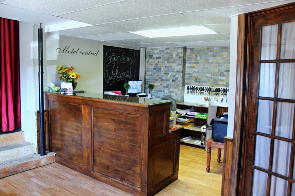 Maniwaki House | Motel Central