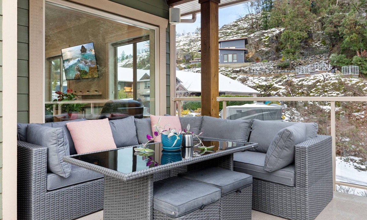 Regional District of Nanaimo House | Mountain/park view! near Linley Valley!