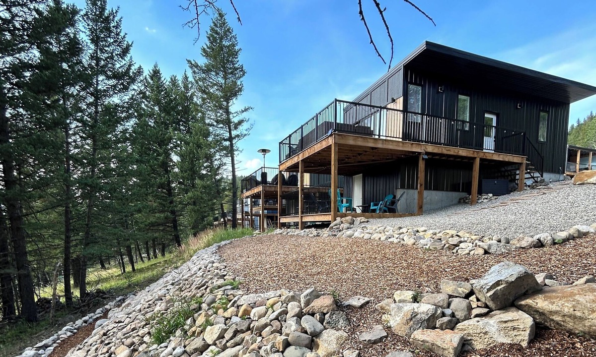 Blairmore Cabin | Mountainside Getaway with Games Room