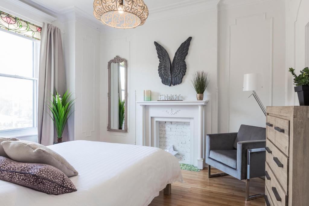 Mile End Apartment | MTLVacationRentals -The Chic Laurier