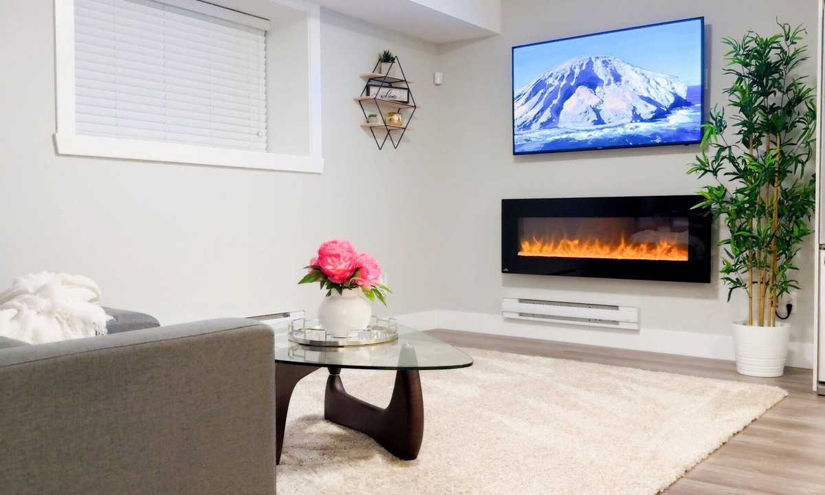 Maple Ridge House | New Cozy Private Guest Suit with full kitchen