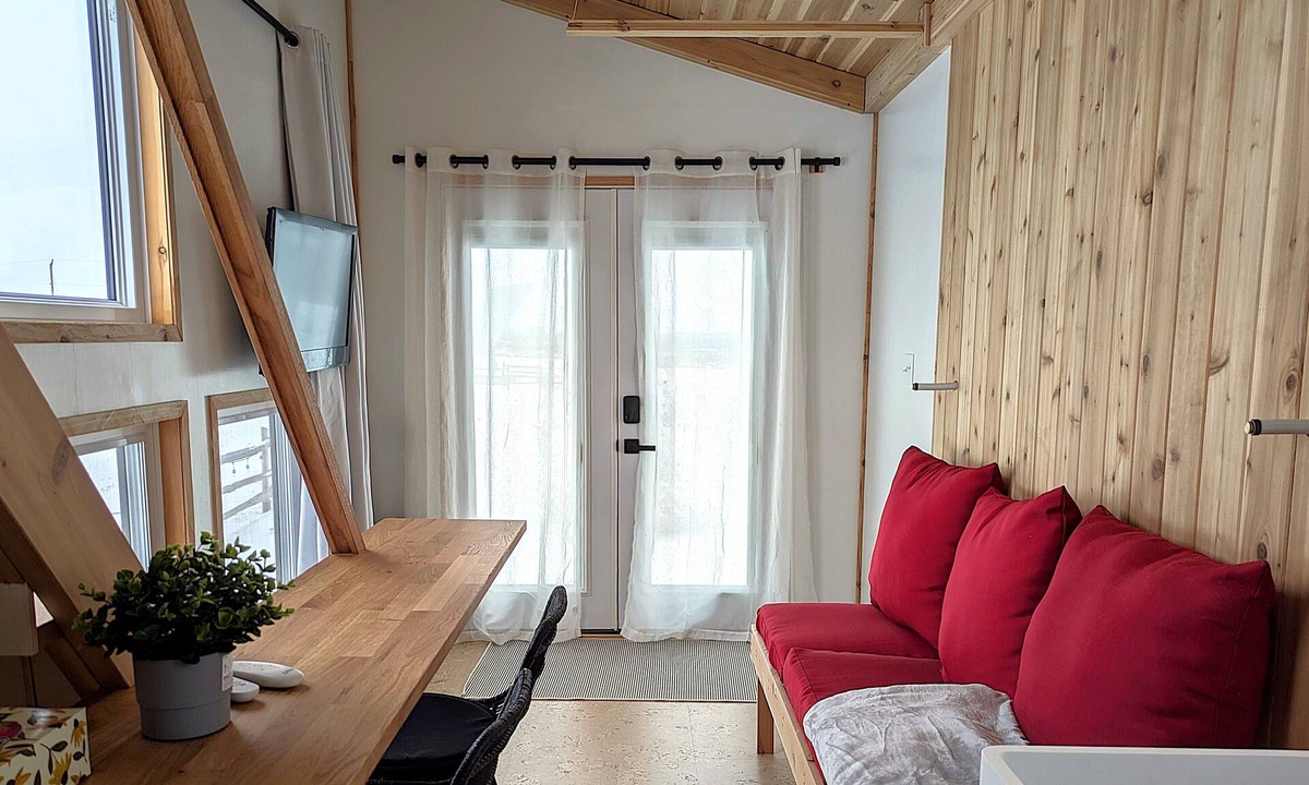 Bradford West Gwillimbury Cottage | NEW Cozy Tiny House Retreat in Tranquility - 1 hour north of Toronto
