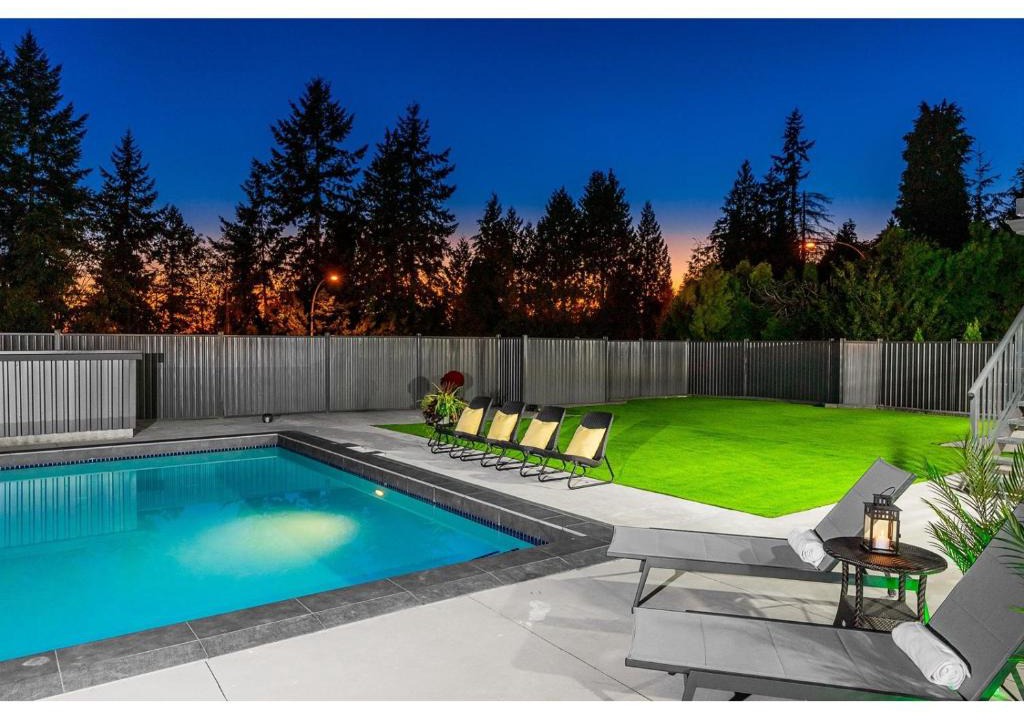 West Vancouver House | New Luxury Large Modern Home with Pool & Views