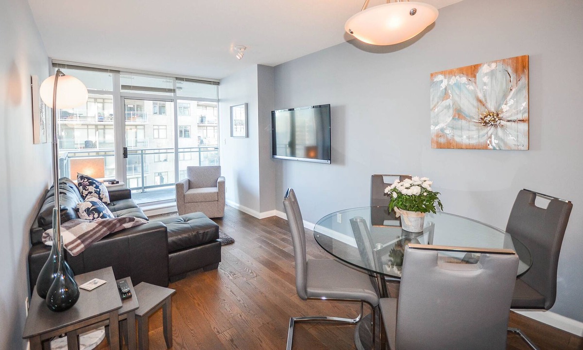 Downtown New Westminster Condo | New Westminster Sky Suite