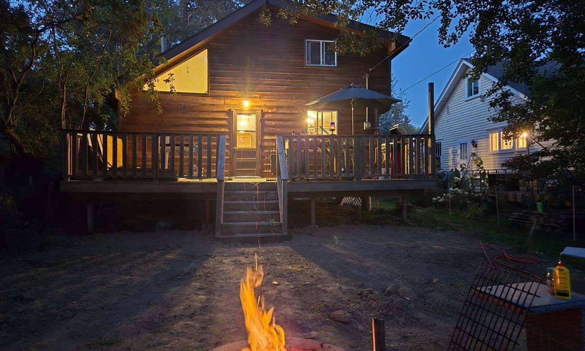 Sylvan Lake Cabin | newly renovated cabin steps from the lake, perfect for family vacays or sports