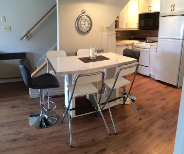 Magog Apartment | O'Berge du village-SR