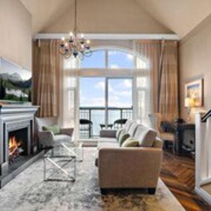 Oak Bay Beach Hotel | South Oak Bay