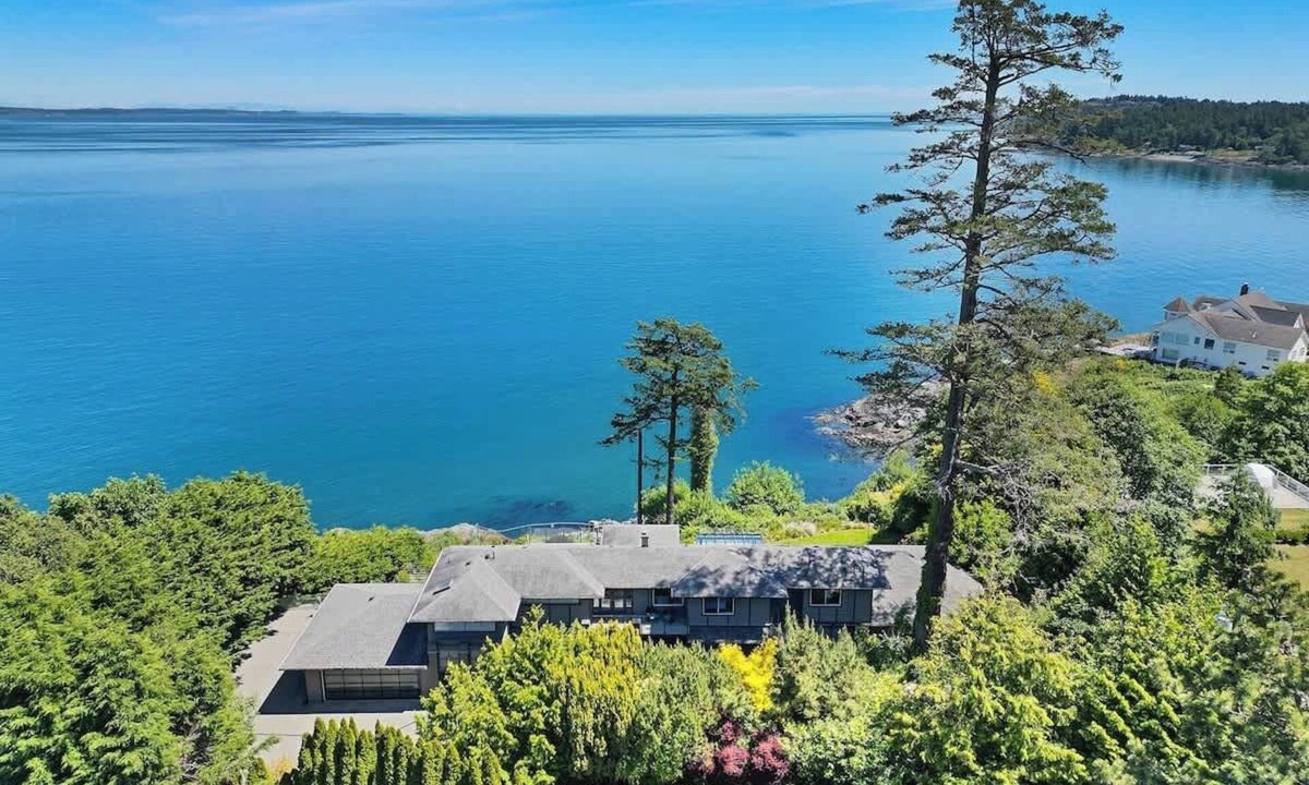 Gordon Head House | Oceanfront Oasis Summ