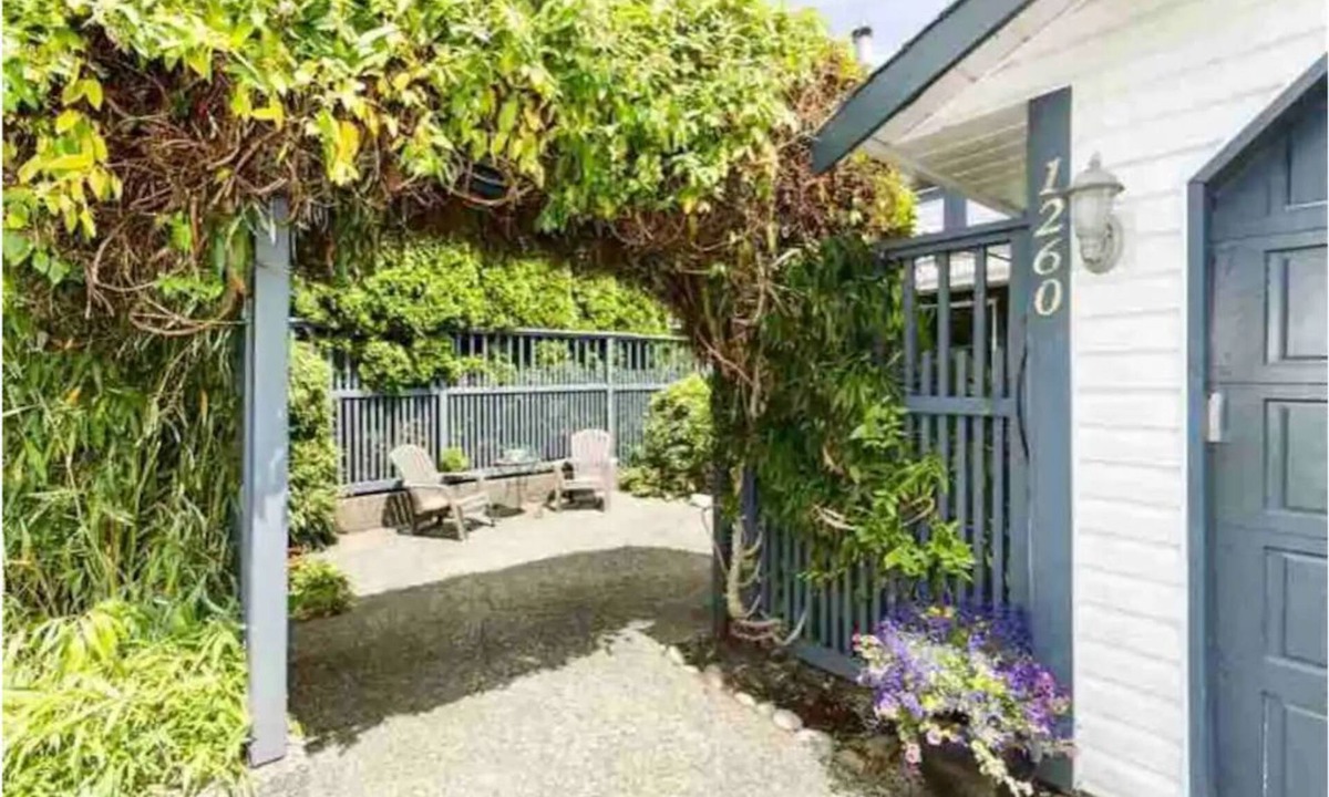 Deep Cove Apartment | One bedroom private suite
